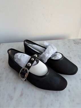 JOURNEE Women's Mary Jane Flats with Buckle and Stud
